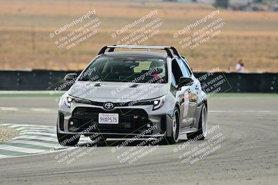 media/Sep-27-2025-Speed Ventures (Sat) [[6606706ef0]]/Yellow group/Turn 6/